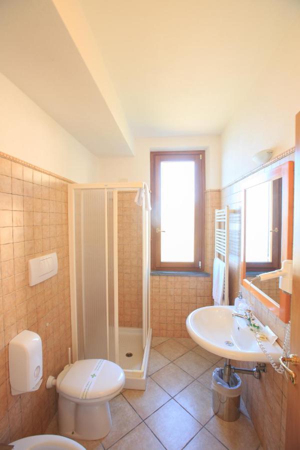 Albergo Luna di Marzo Volastra Zewnętrze zdjęcie